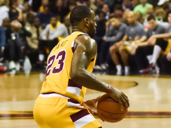 LeBron James Surpasses Kidd for 5th in NBA Triple-Doubles, Makes History